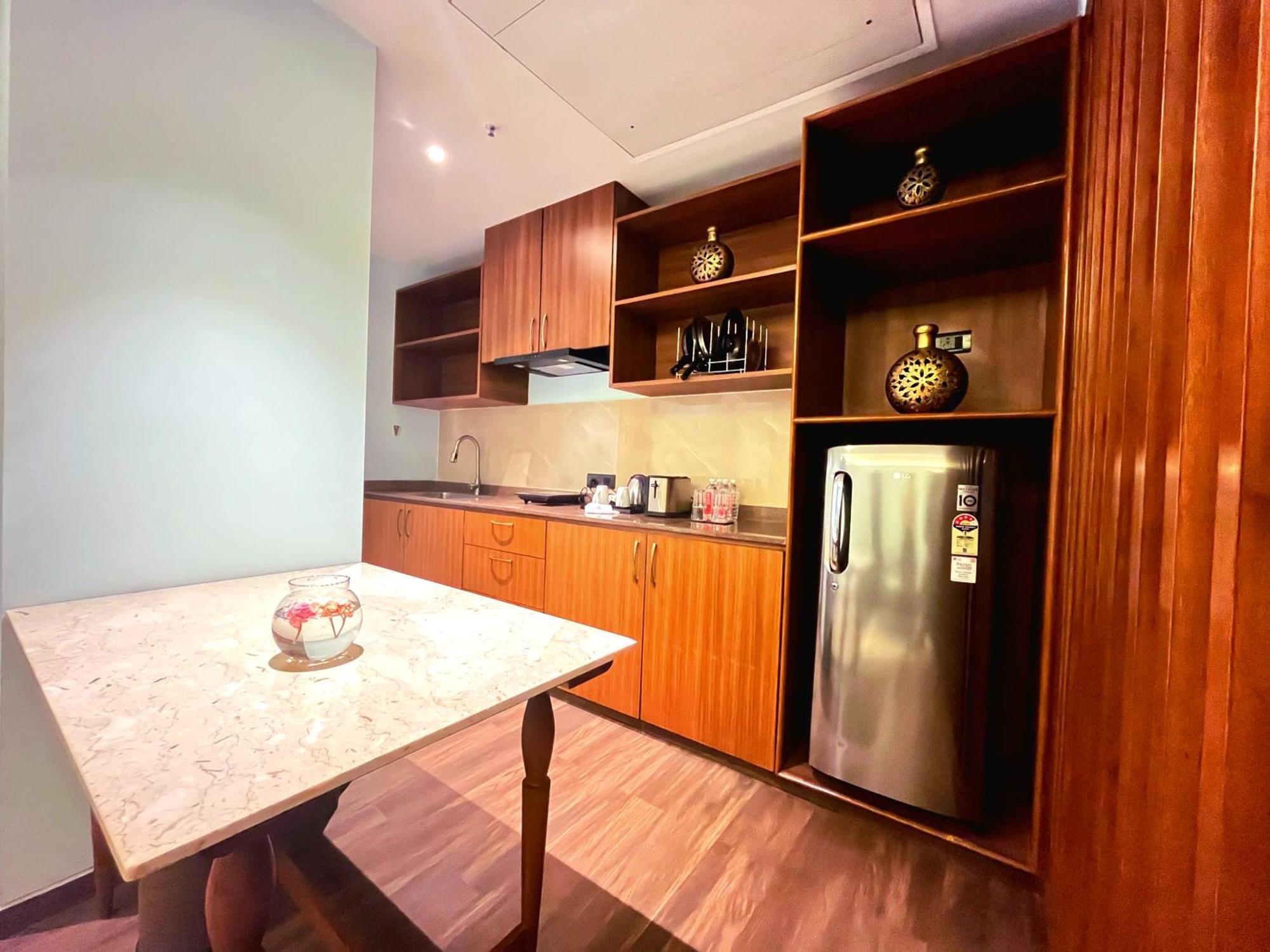 Gift City Club, A Member Of Radisson Individuals Gandhinagar Extérieur photo
