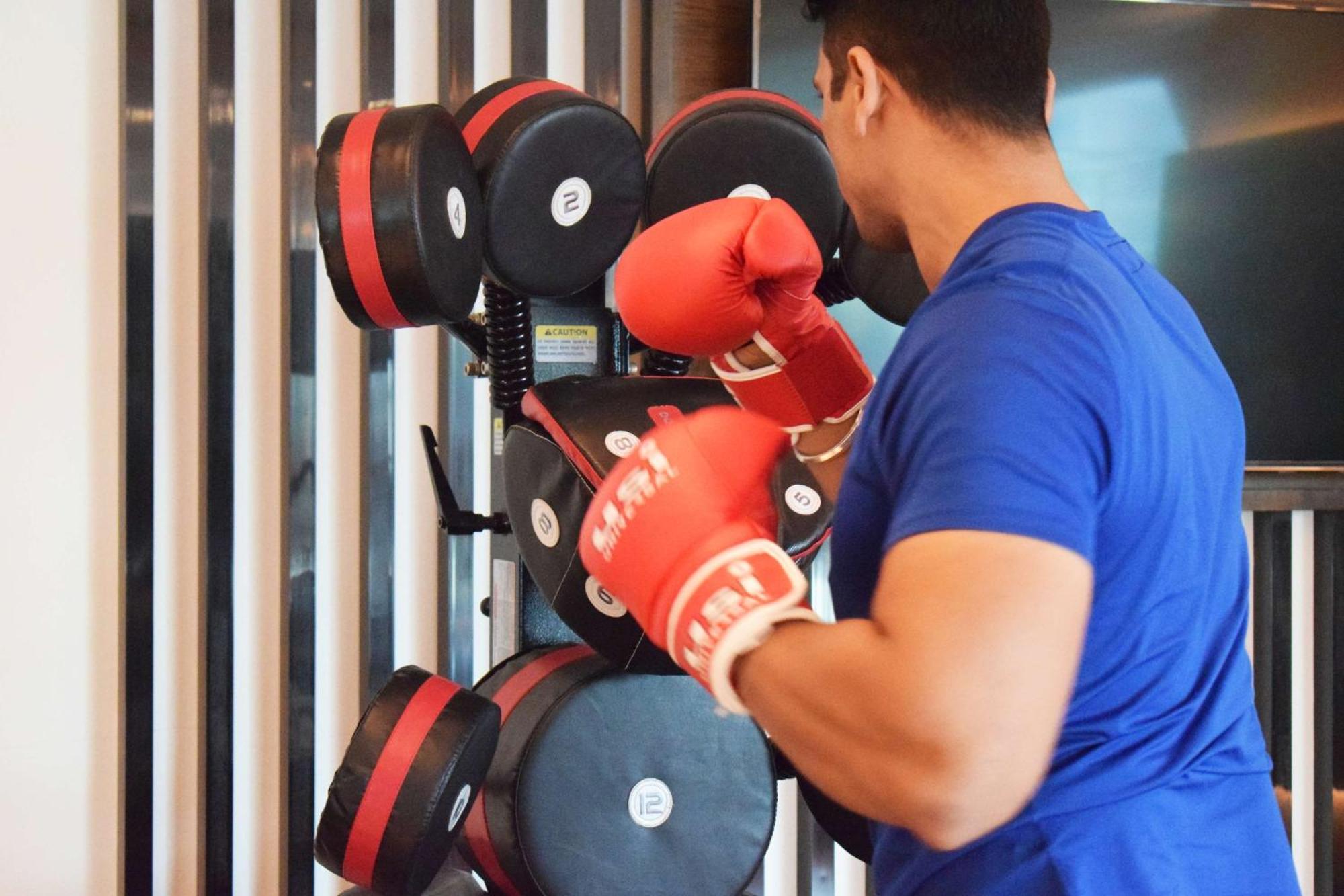 Gift City Club, A Member Of Radisson Individuals Gandhinagar Extérieur photo